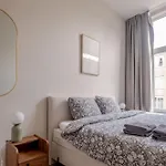 Comfortable 1-bedroom Flat In