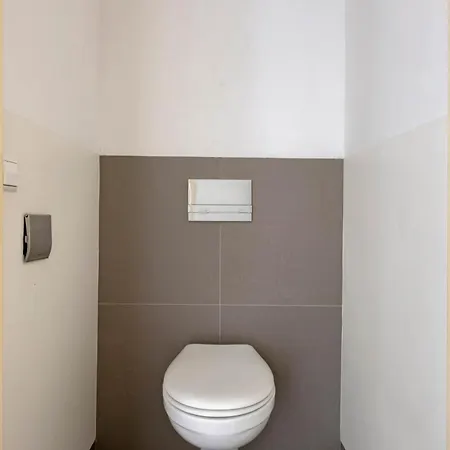 Comfortable 1-bedroom Flat In