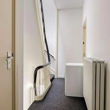 Comfortable 1-bedroom Flat In