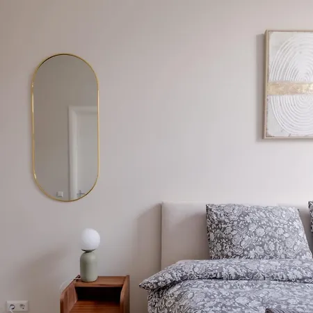 Comfortable 1-bedroom Flat In Appartamento *