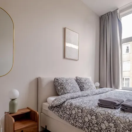 Comfortable 1-bedroom Flat In