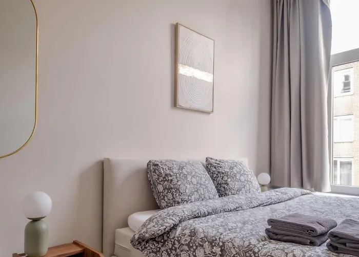 Comfortable 1-bedroom Flat In